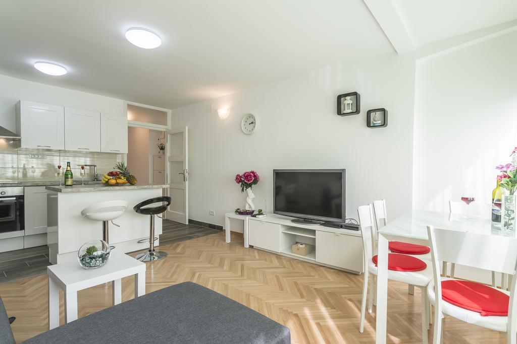 Apartment Petro Oldtown Spalato Esterno foto